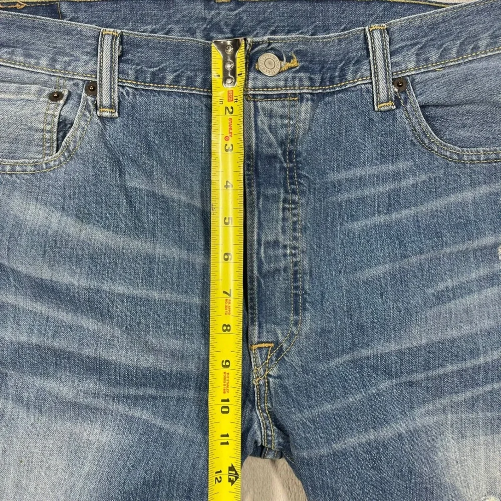 Levi's 501 Jeans Mens 38x31 Blue Distressed Straight Leg Button Fly READ